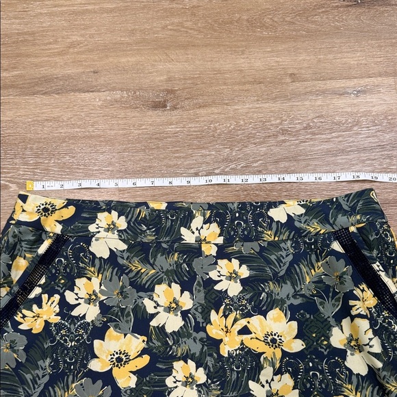 Sunday Navy Floral Mini Skirt - Picture 3 of 9